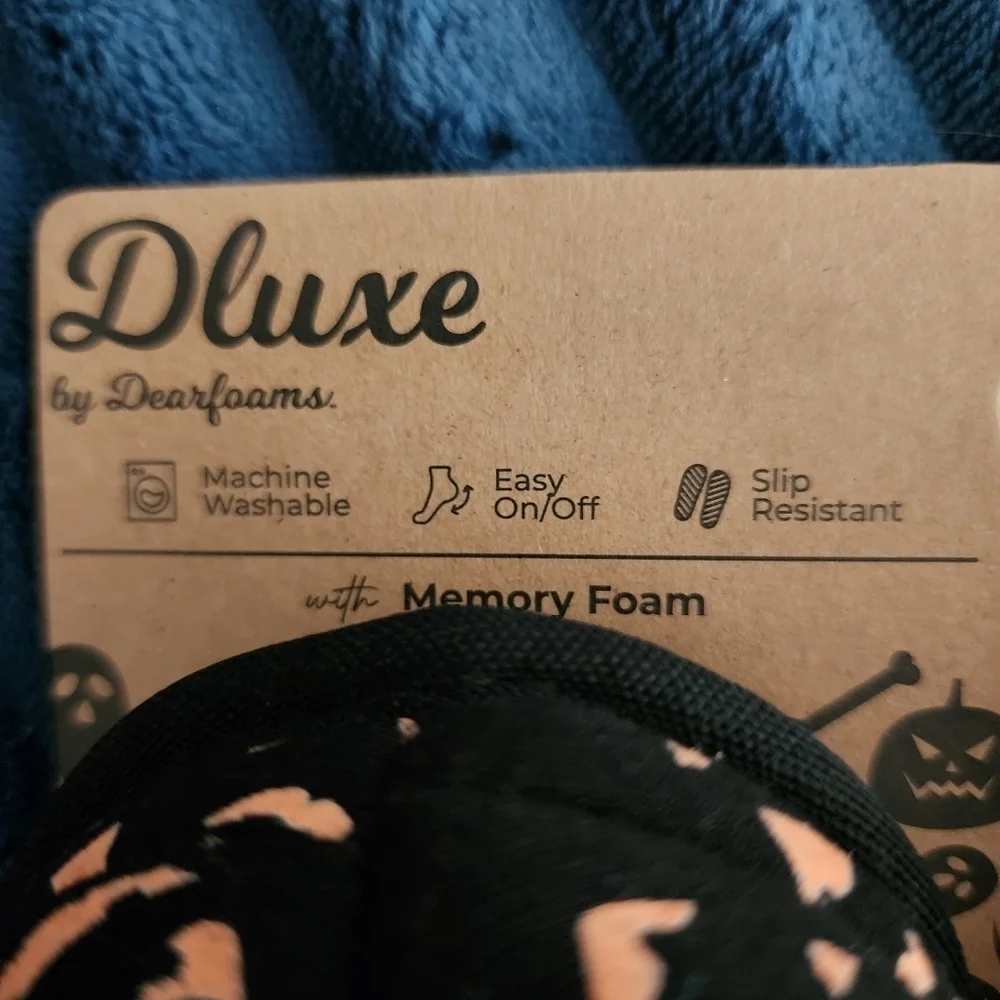 NWT Dluxe by Dearfoams Kids Halloween Slippers Black Orange Jack-o-lantern 11/12